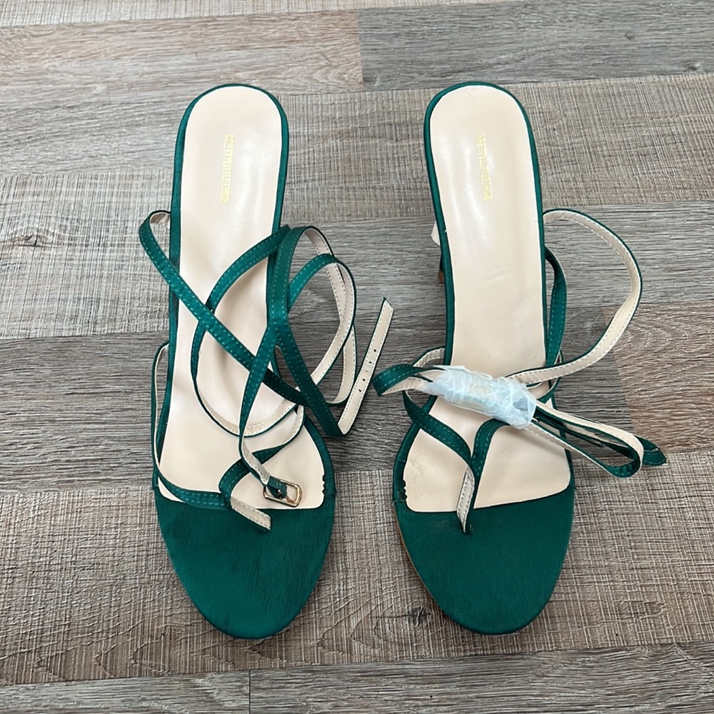 New PLT Emerald Green Satin Toe Thong Cross Over Strap High Heels - Picture 4 of 9